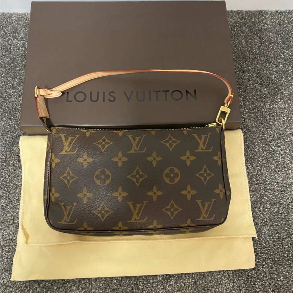 Authentic Louis Vuitton Pochette with dust bag and box.